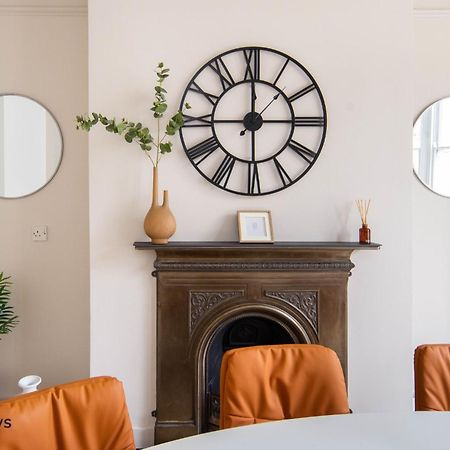 10 Mins Walk To The Oval, The Kennington Retreat Apartment Londra Exterior foto