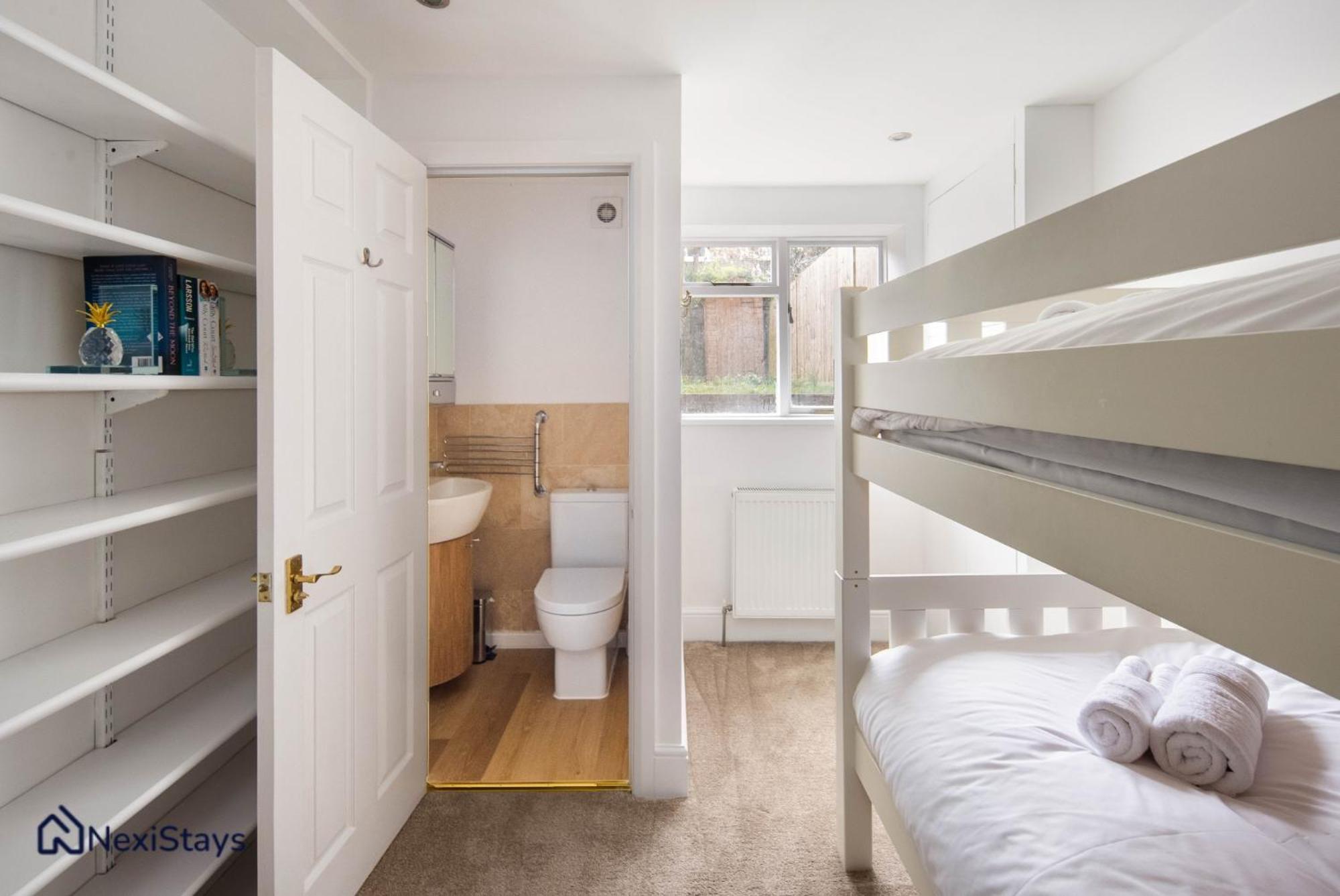 10 Mins Walk To The Oval, The Kennington Retreat Apartment Londra Exterior foto