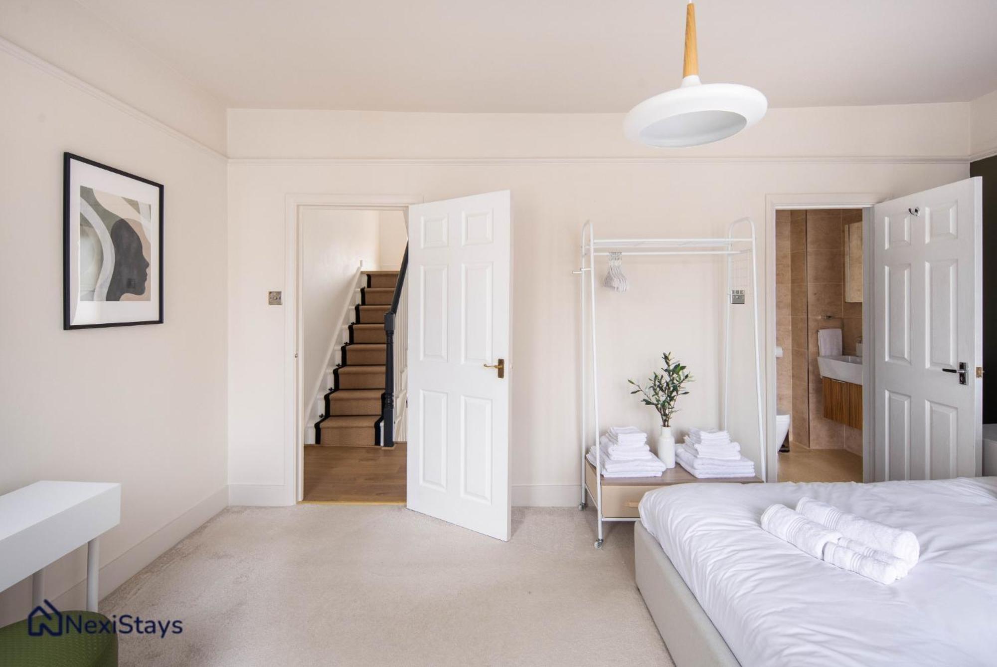 10 Mins Walk To The Oval, The Kennington Retreat Apartment Londra Exterior foto