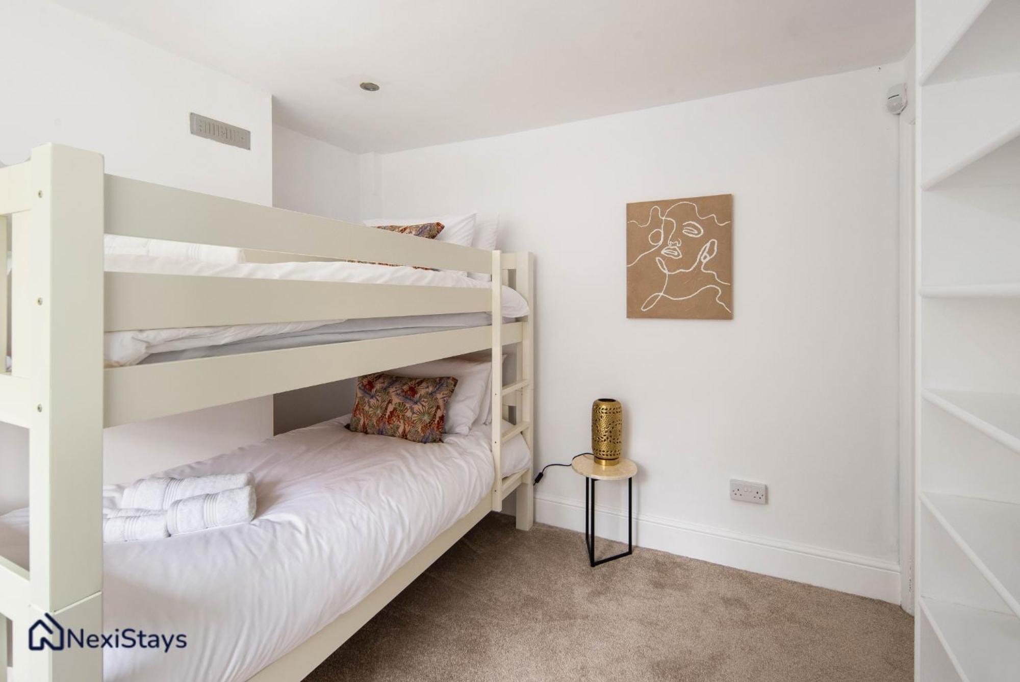 10 Mins Walk To The Oval, The Kennington Retreat Apartment Londra Exterior foto